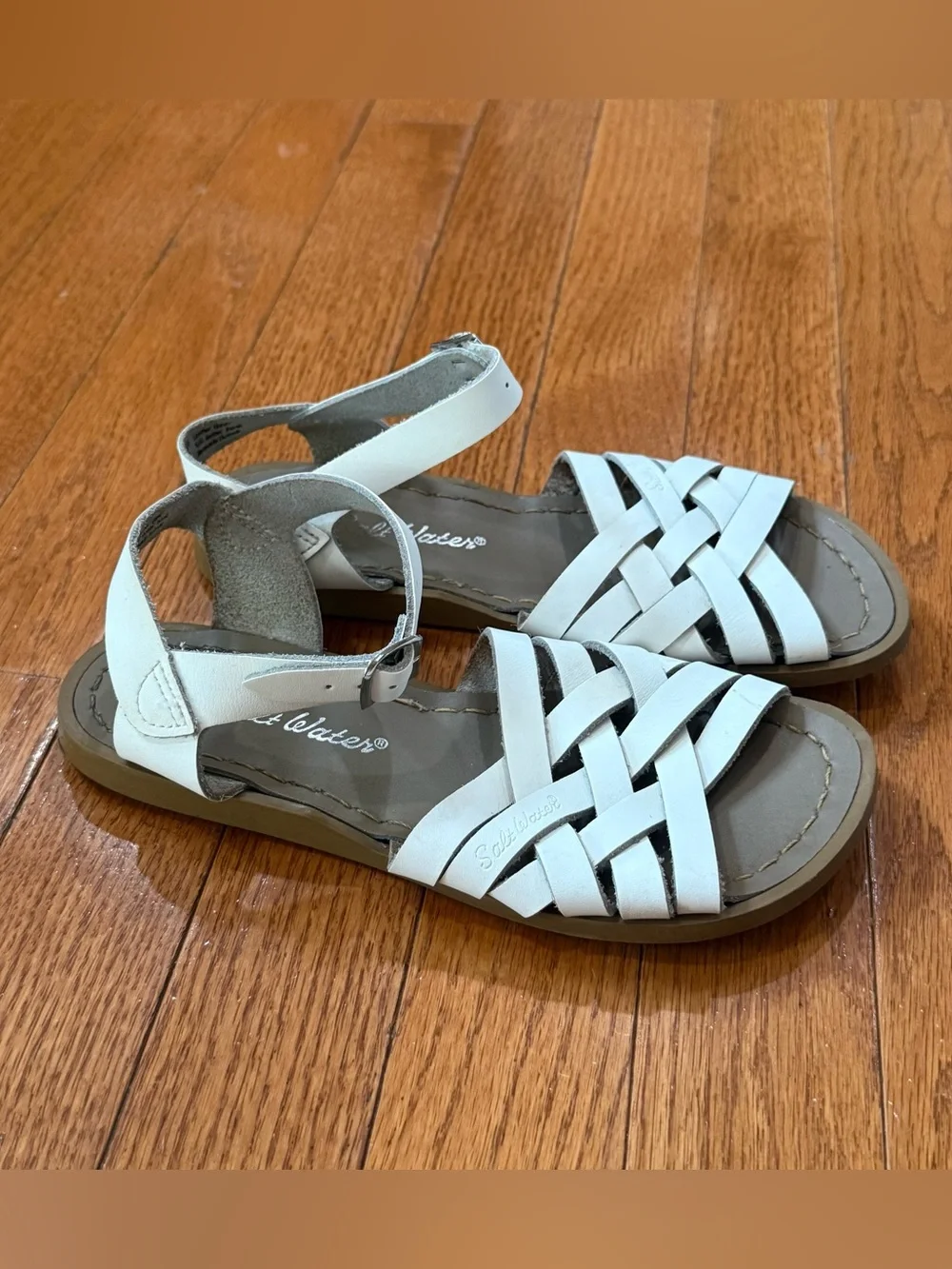 Salt Water Girls 2 US 3 Retro Sandals Little Kids Criss Cross Straps Strappy
